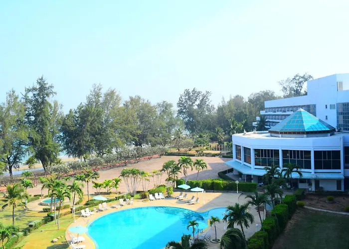 Seapine Beach Golf And Resort Hua Hin