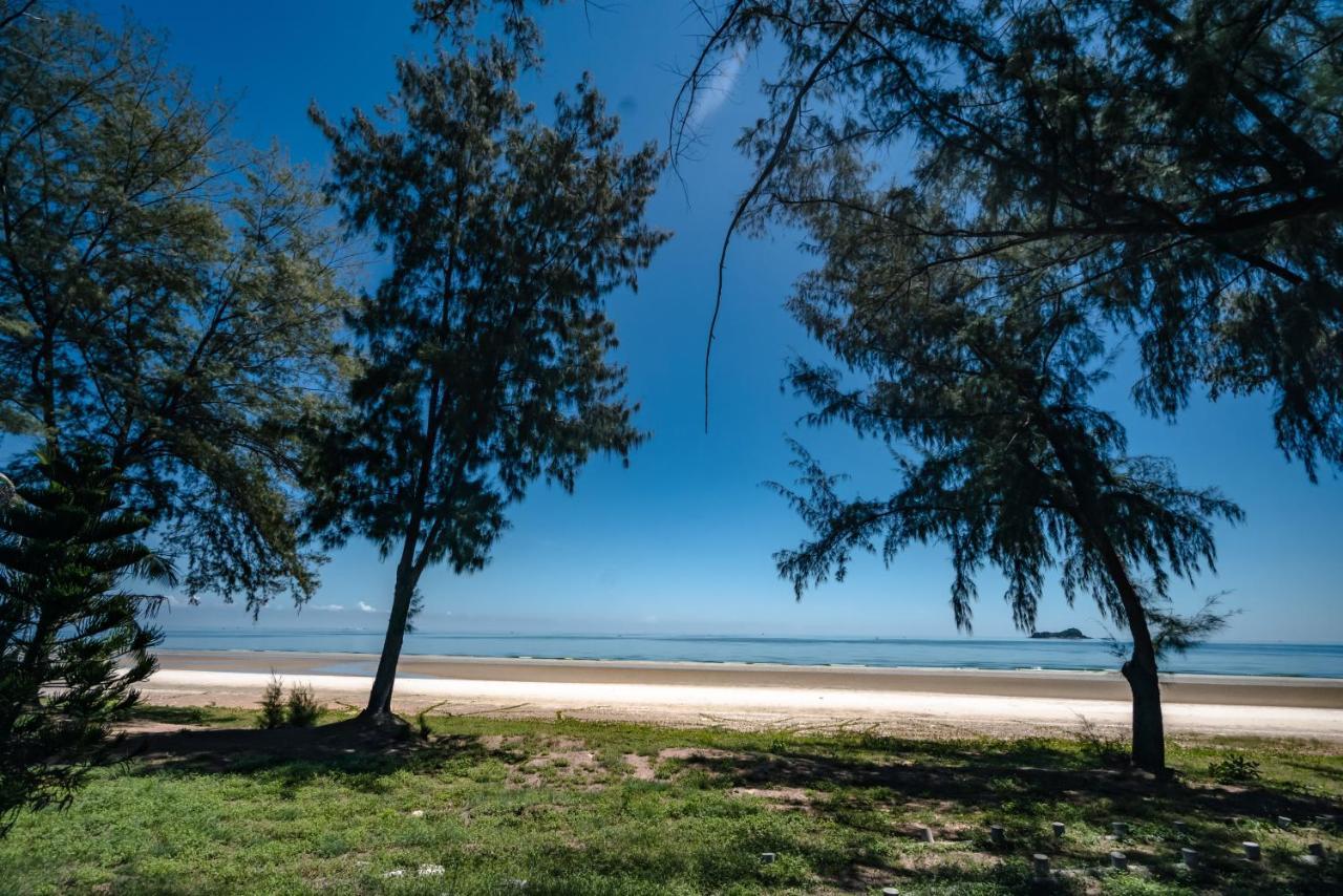 Hotel Seapine Golf And Hua Hin 4*