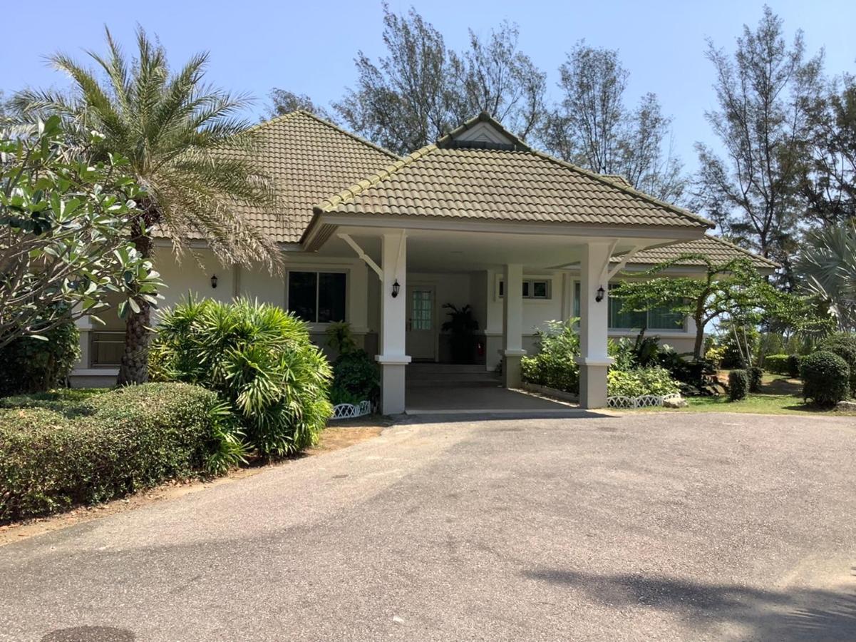 Seapine Golf And Hua Hin Hotel 4*