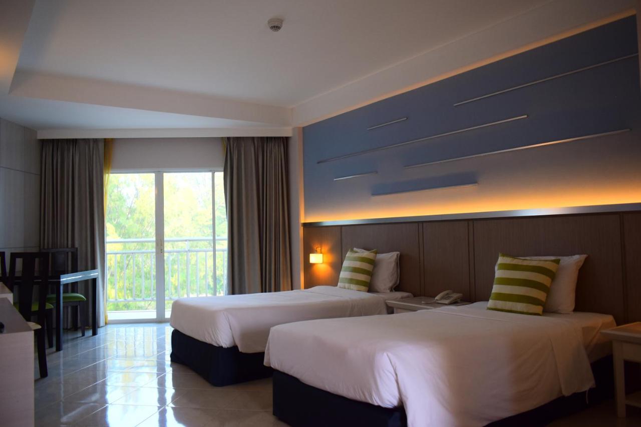 Hotel Seapine Golf And Hua Hin 4*