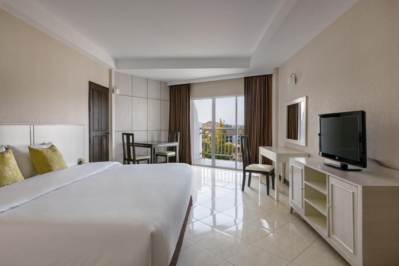Hotel Seapine Golf And Hua Hin