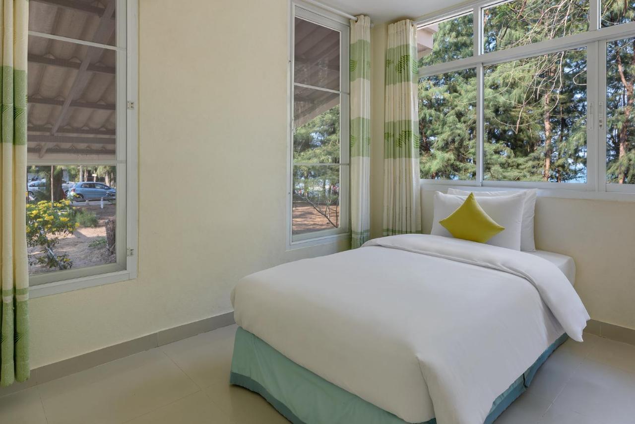 Hotel Seapine Golf And Hua Hin 4*